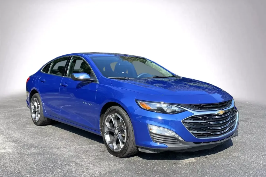 2023 Chevrolet Malibu 1LT photo 1