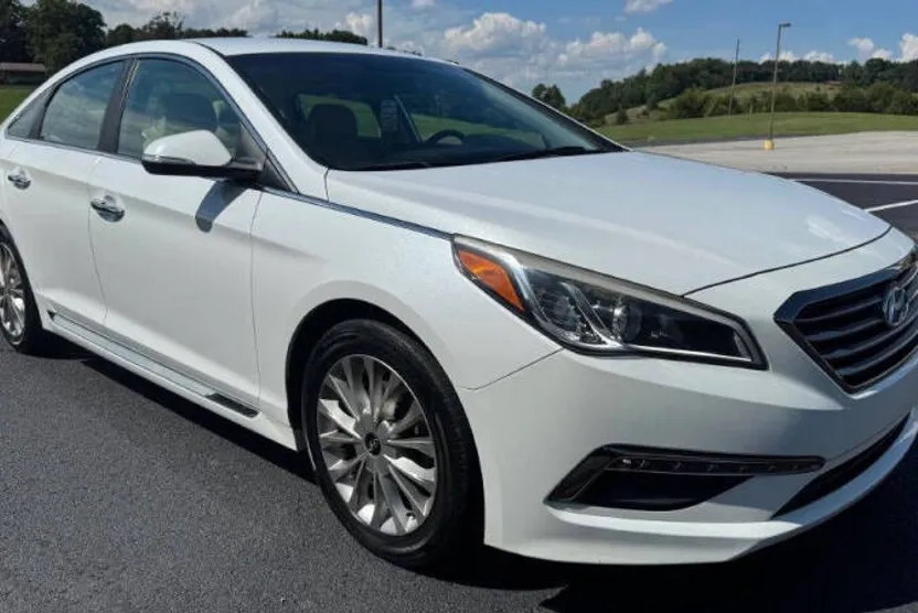 2015 Hyundai Sonata Sport photo 1