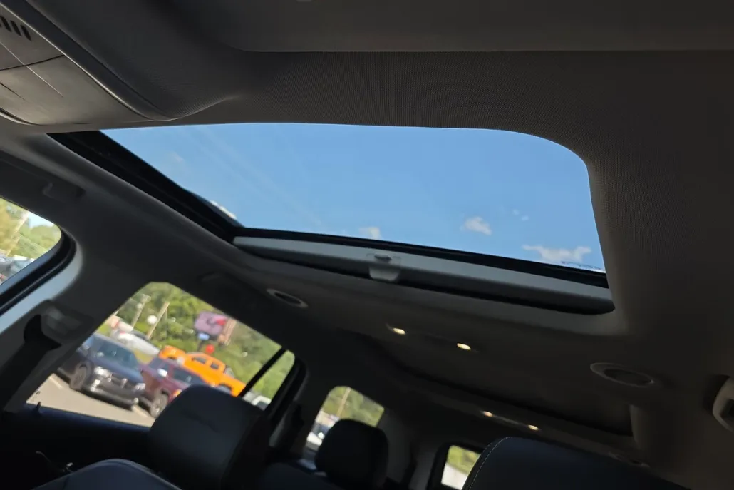 2023 Gmc Acadia Denali photo 1