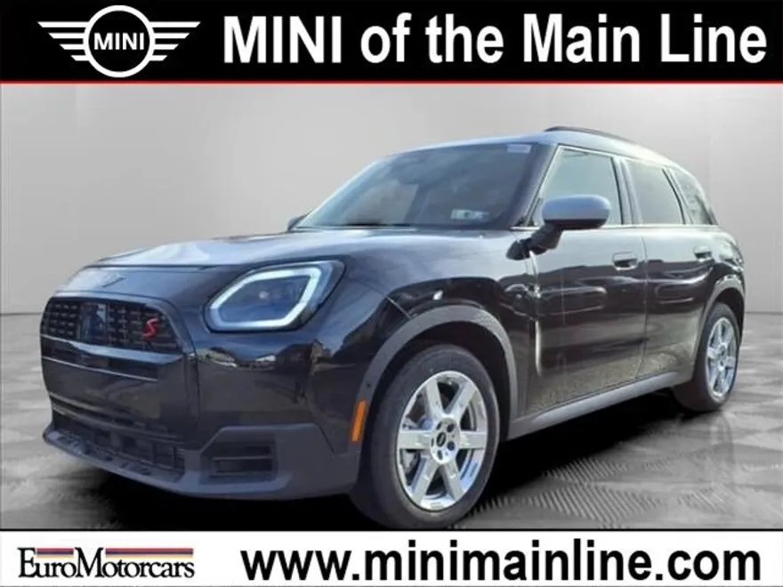 2025 Mini Countryman Iconic photo 1