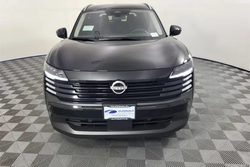 2025 Nissan Kicks SV photo 1