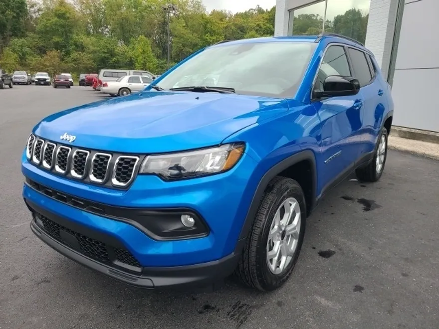 2025 Jeep Compass Latitude photo 1
