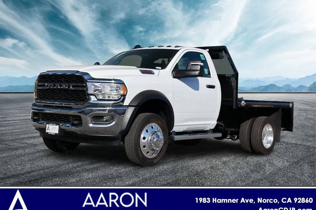 2024 Ram 5500 Tradesman photo 1