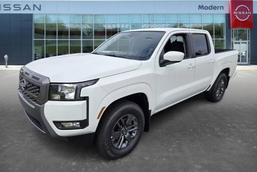 2025 Nissan Frontier Crew Cab SV photo 1