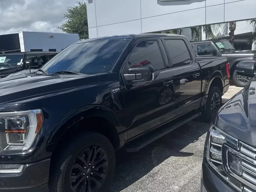 2022 Ford F-150 Lariat photo 1