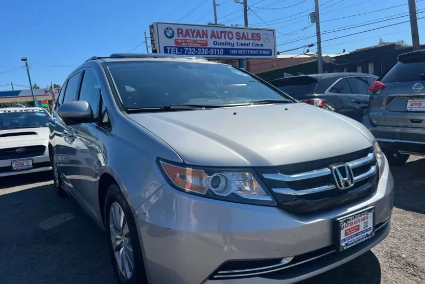 2017 Honda Odyssey EX-L photo 1