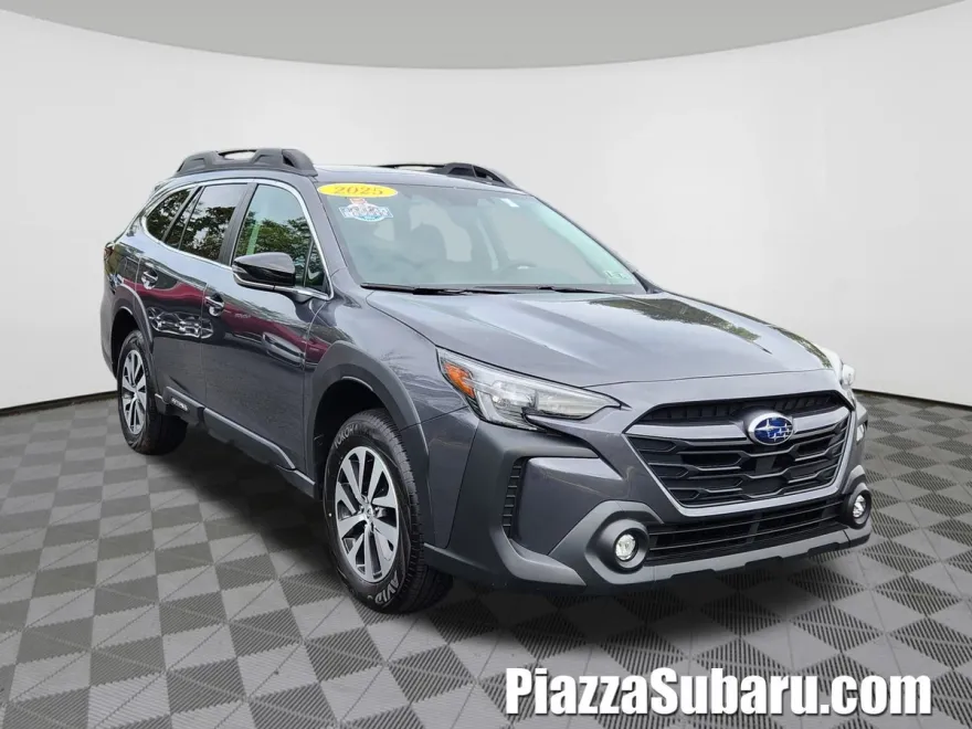 2025 Subaru Outback Premium photo 1