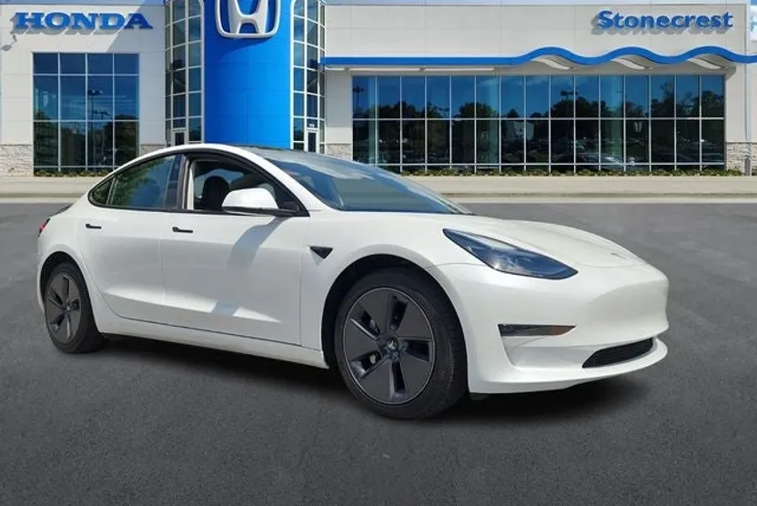 2023 Tesla Model 3 photo 1