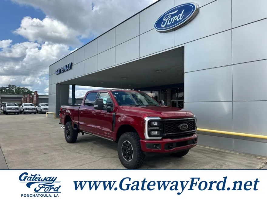 2025 Ford F-250 Lariat photo 1