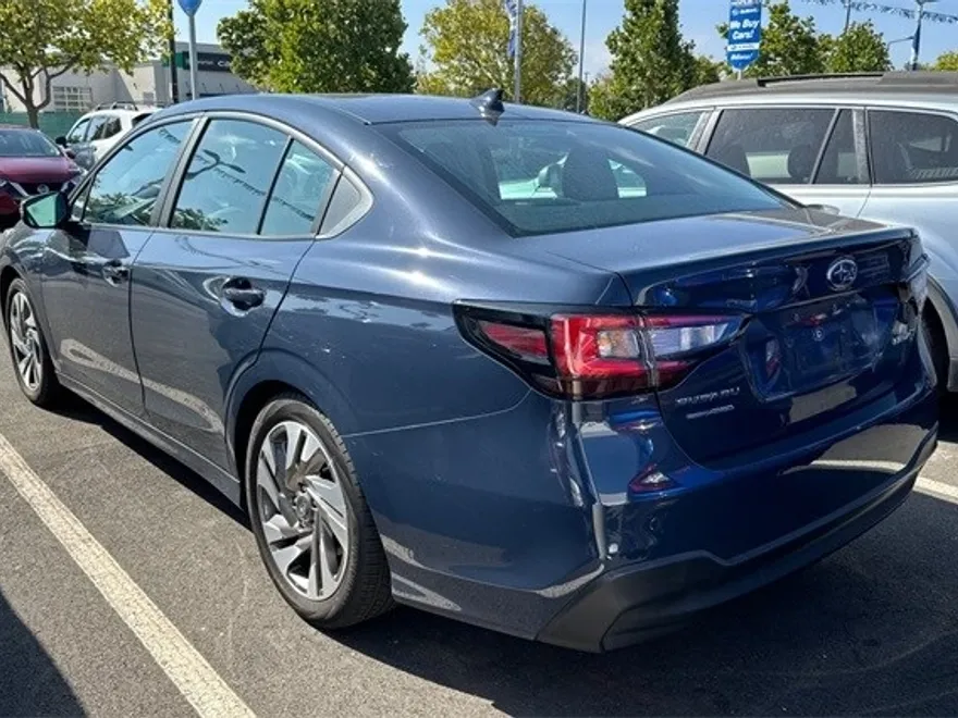 2023 Subaru Legacy Limited photo 1