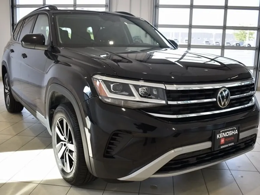 2022 Volkswagen Atlas SE photo 1