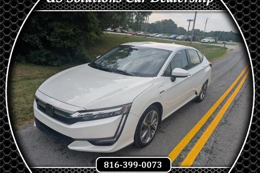 2018 Honda Clarity Touring Plug-In Hybrid photo 1