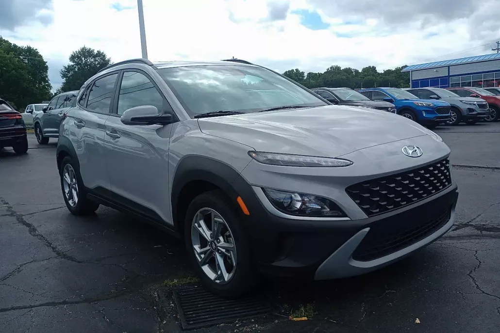 2023 Hyundai Kona SEL photo 1