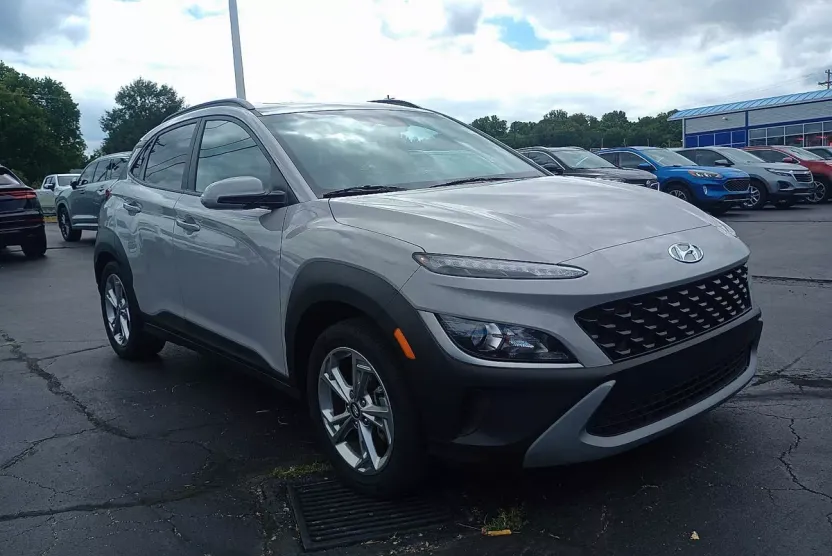 2023 Hyundai Kona SEL photo 1