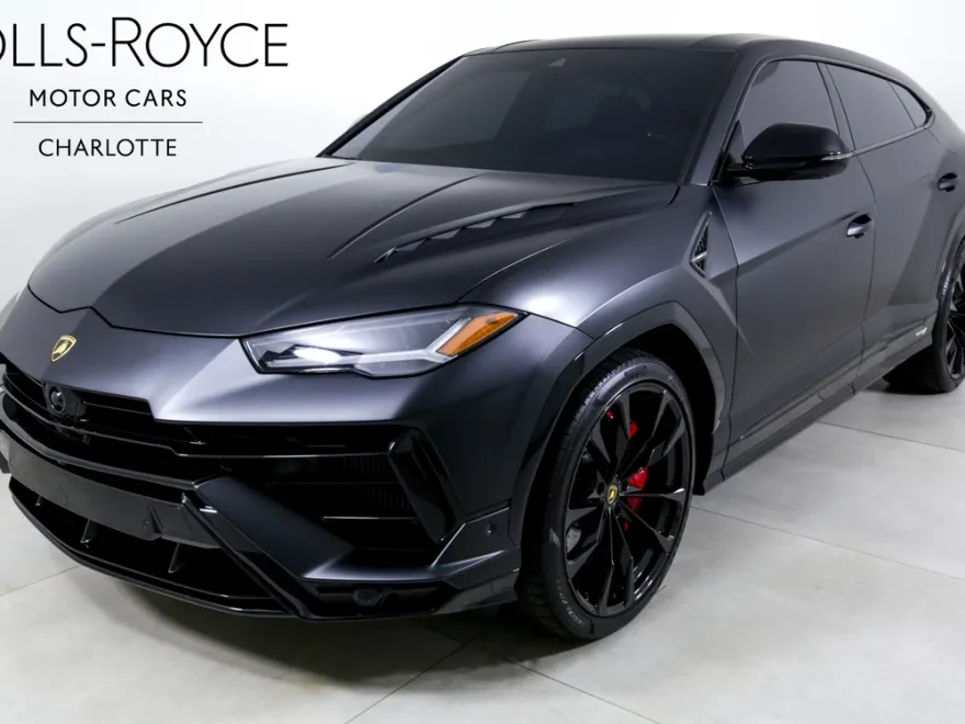 2024 Lamborghini Urus S photo 1