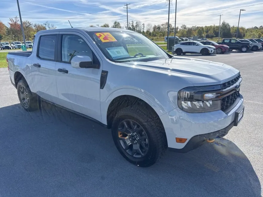 2023 Ford Maverick XLT Lariat photo 1