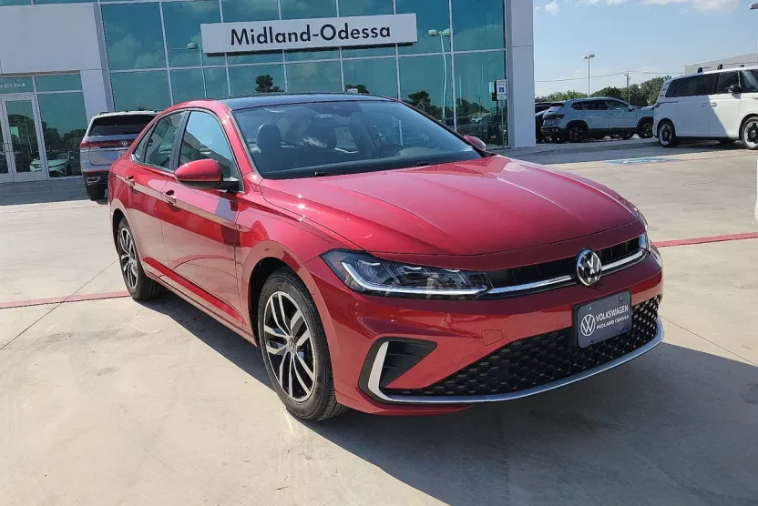 2025 Volkswagen Jetta SE photo 1