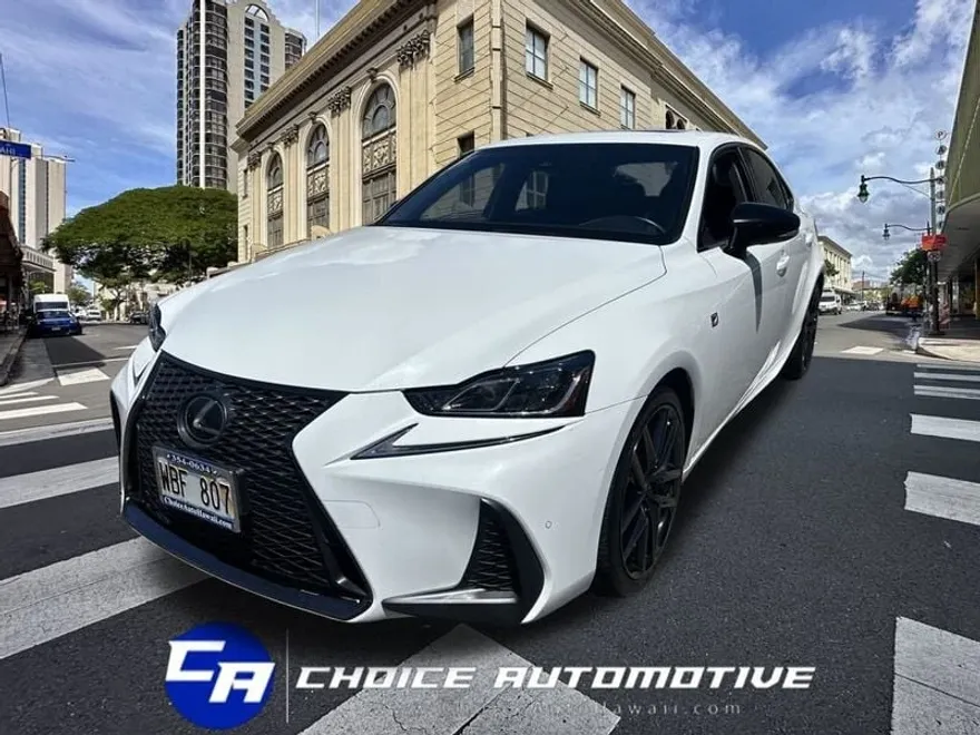 2020 Lexus IS 300 F SPORT photo 1
