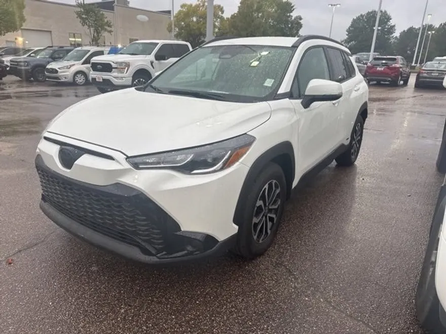 2023 Toyota Corolla Cross Hybrid S photo 1