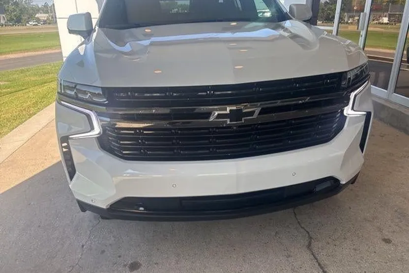 2021 Chevrolet Tahoe RST photo 1