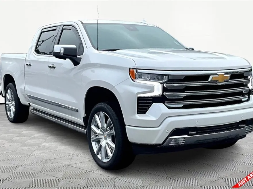 2025 Chevrolet Silverado 1500 High Country photo 1
