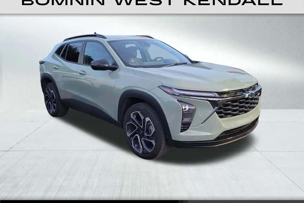 2024 Chevrolet Trax photo 1