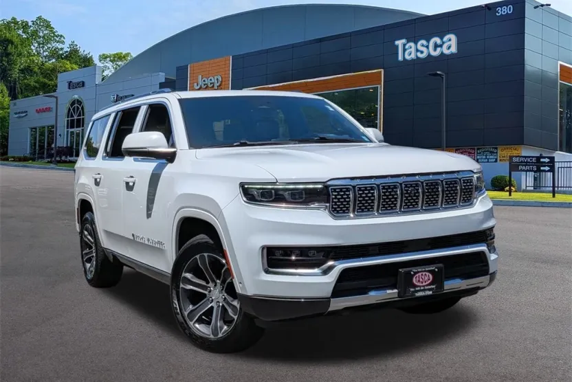 2022 Jeep Grand Wagoneer I photo 1