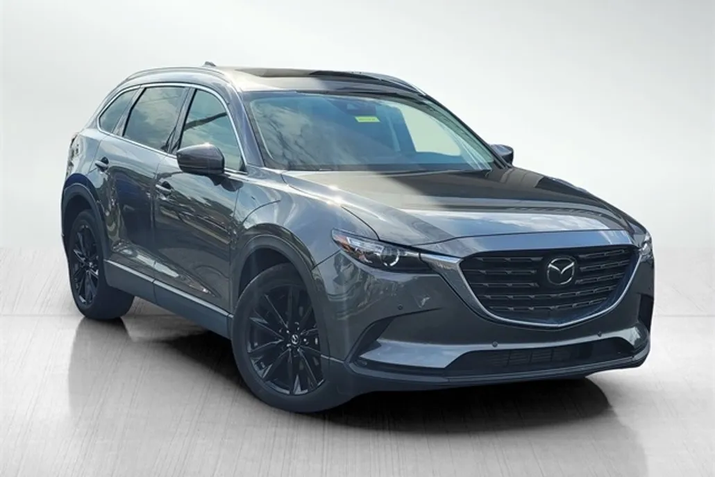 2022 Mazda CX-9 Touring photo 1