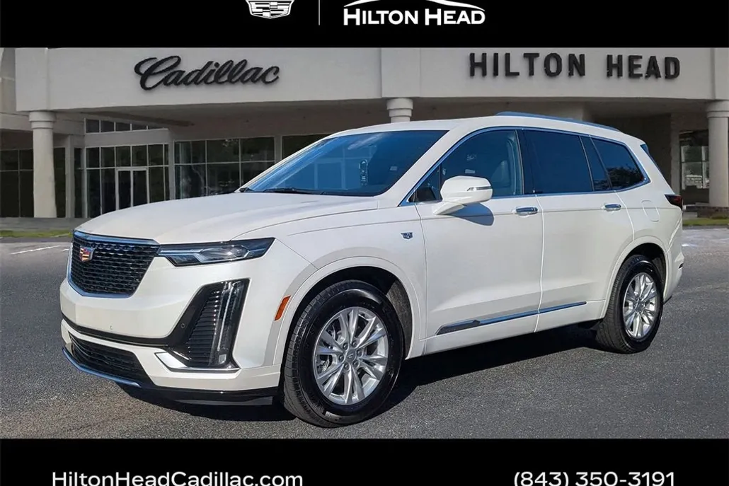 2025 Cadillac XT6 Luxury photo 1