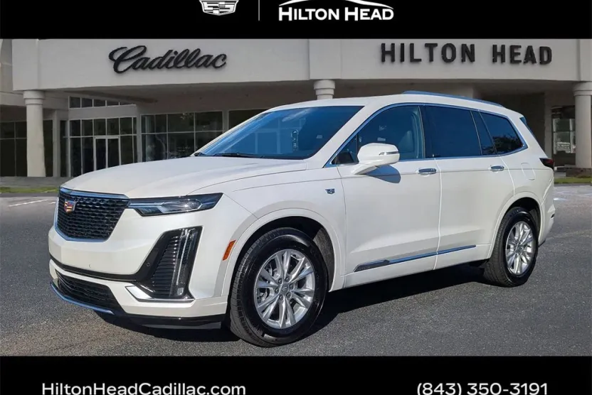 2025 Cadillac XT6 Luxury photo 1