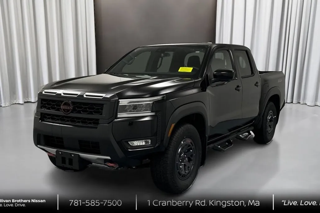 2025 Nissan Frontier PRO-4X photo 1