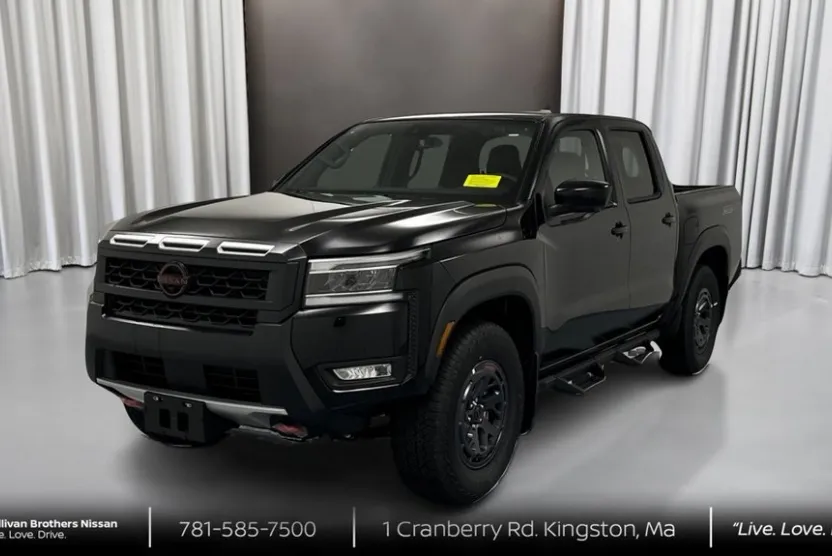 2025 Nissan Frontier PRO-4X photo 1