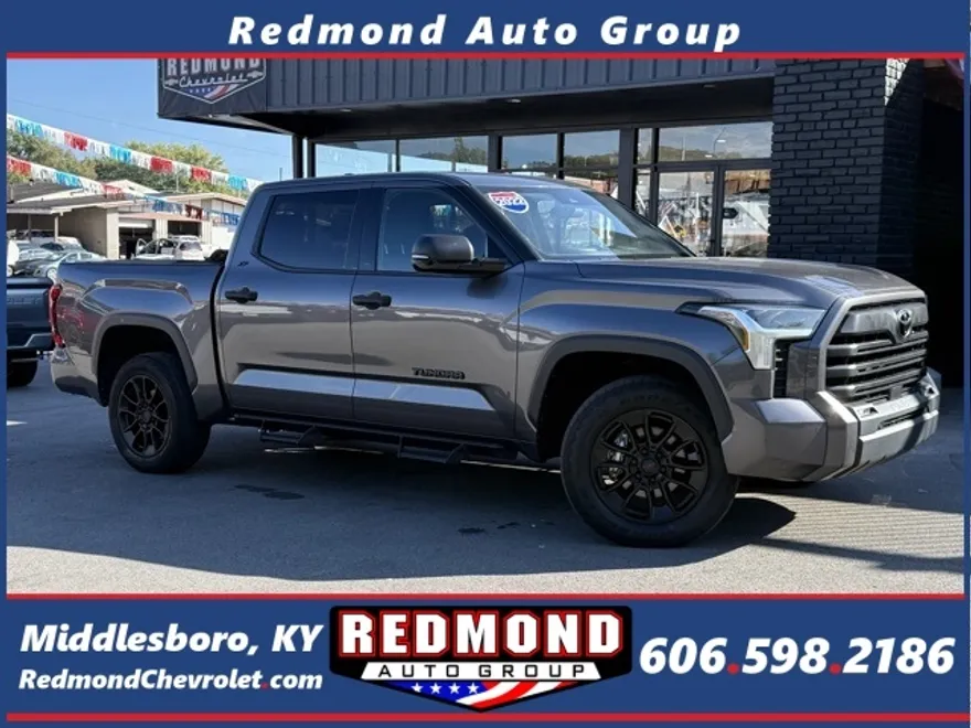 2022 Toyota Tundra SR5 photo 1