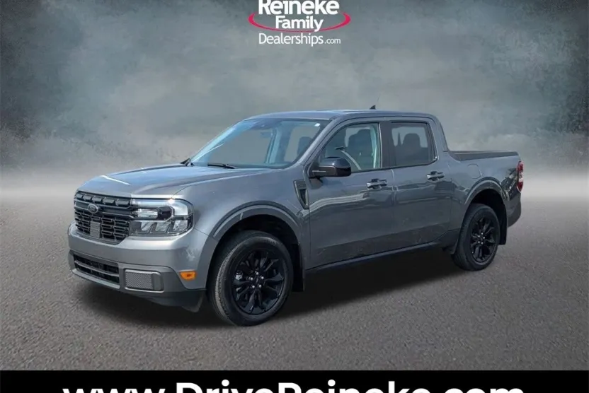 2024 Ford Maverick Lariat photo 1