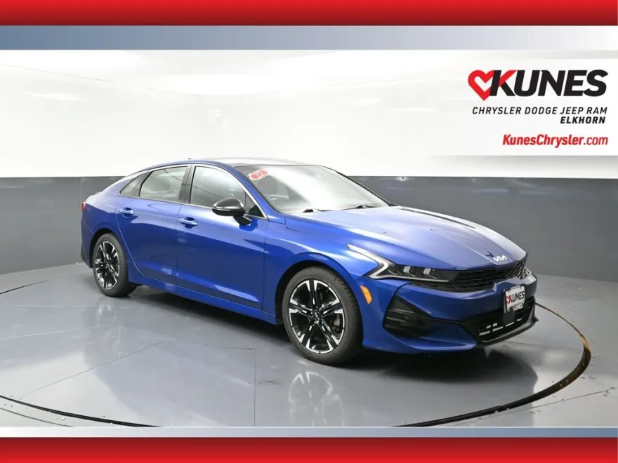 2022 Kia K5 GT-Line photo 1