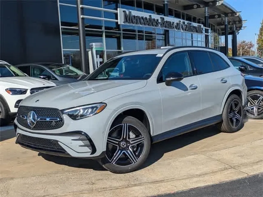 2025 Mercedes Benz GLC 300 AMG photo 1
