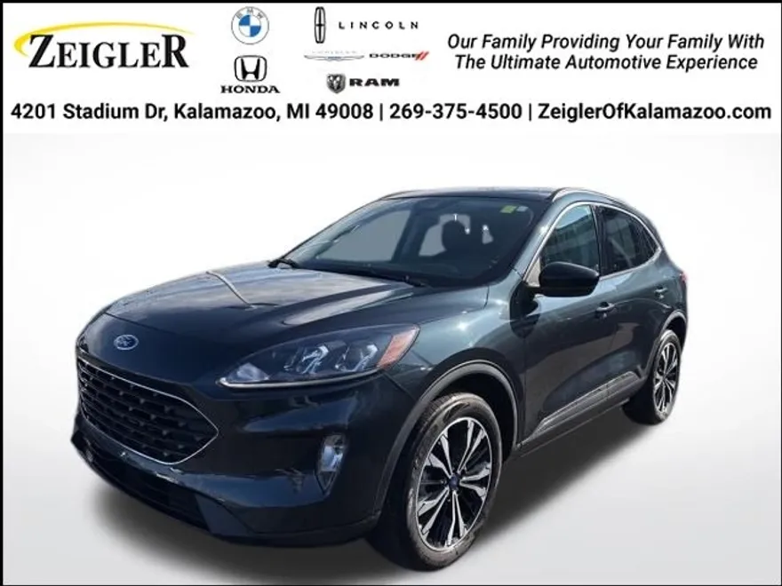 2022 Ford Escape SEL photo 1