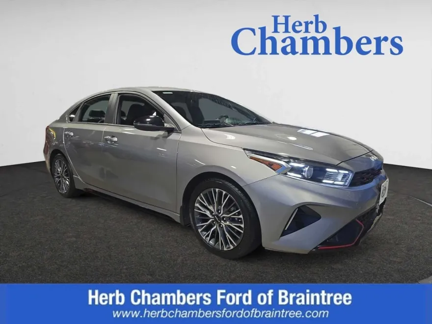 2023 Kia Forte GT-Line photo 1
