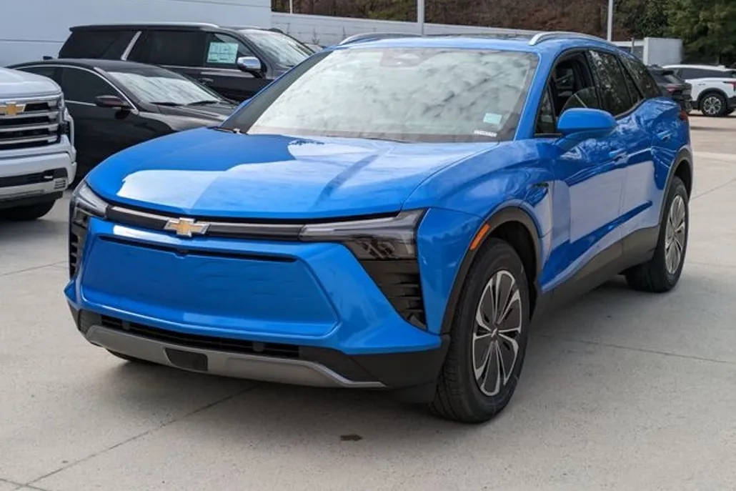 2025 Chevrolet Blazer EV photo 1