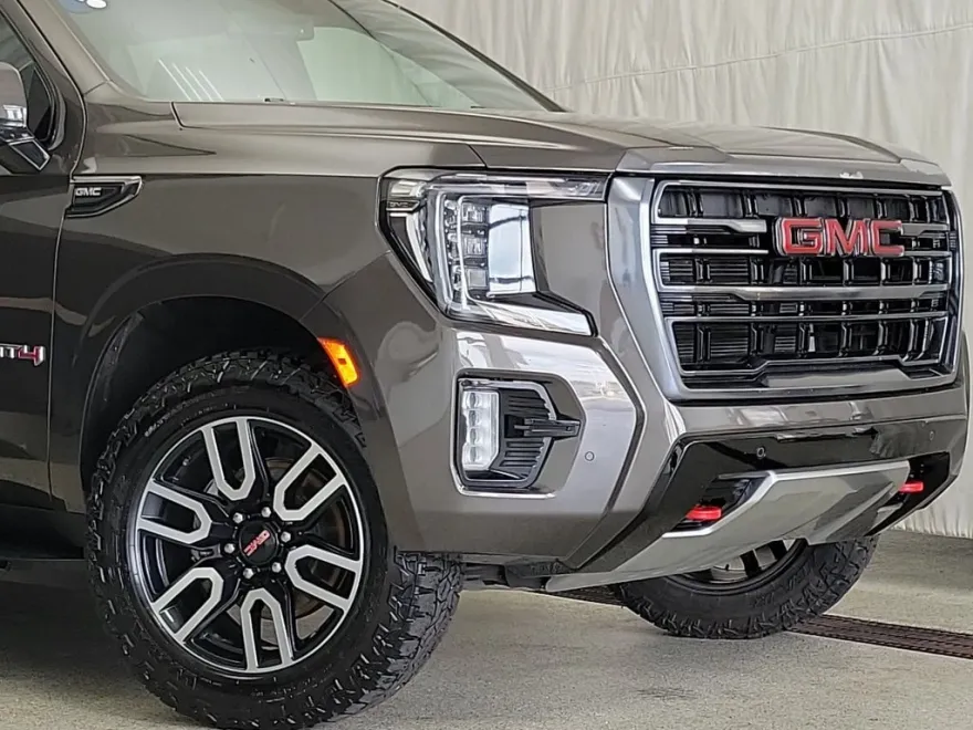 2021 Gmc Yukon AT4 photo 1