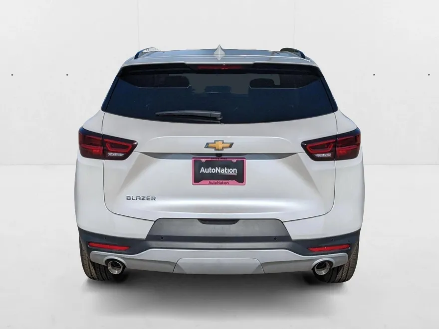 2025 Chevrolet Blazer 2LT photo 1
