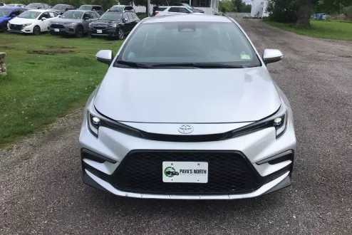 2024 Toyota Corolla SE photo 3