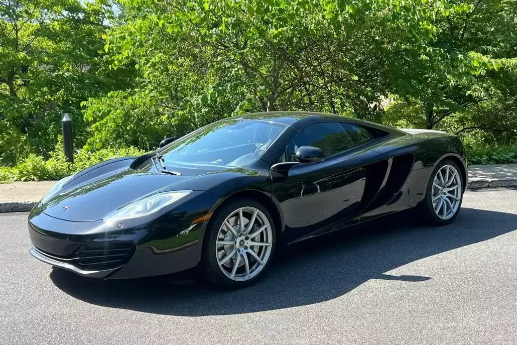 2012 Mclaren MP4-12C photo 1