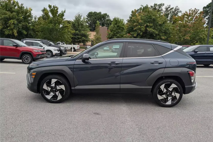 2024 Hyundai Kona Limited photo 1
