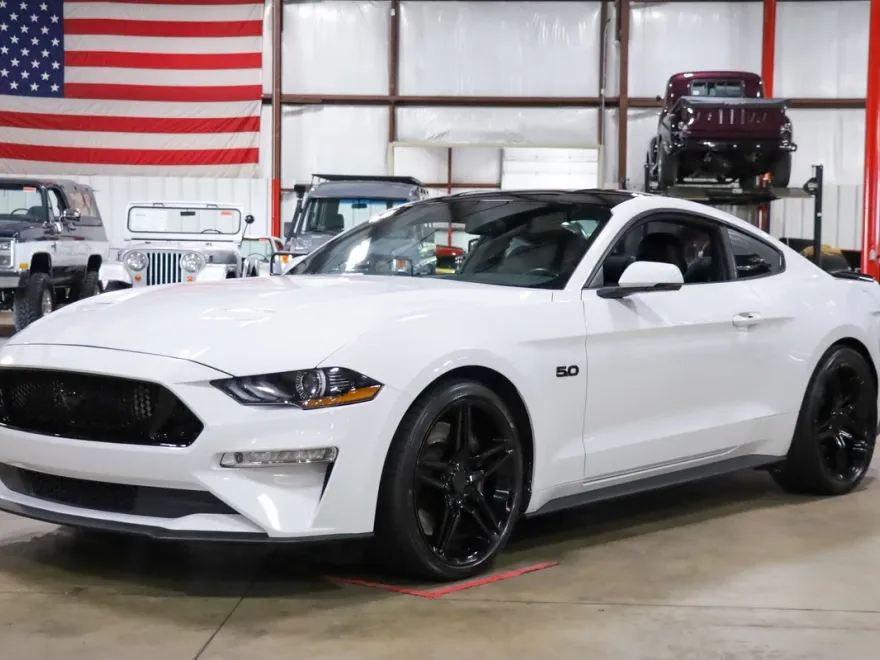 2019 Ford Mustang GT photo 1