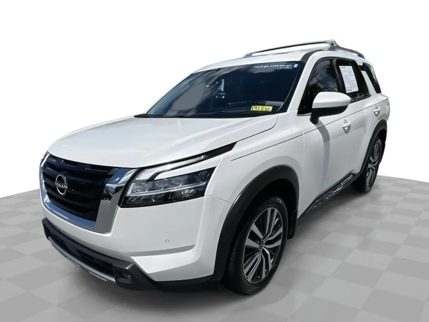 2022 Nissan Pathfinder Platinum photo 1
