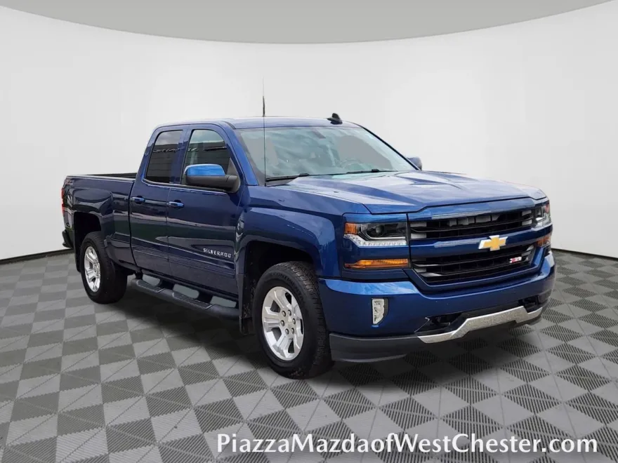 2016 Chevrolet Silverado 1500 LT photo 1