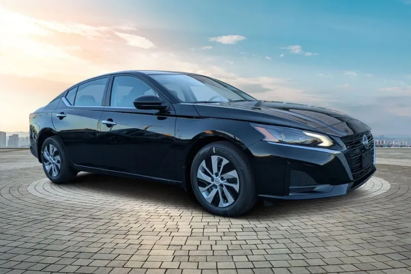 2025 Nissan Altima S photo 1