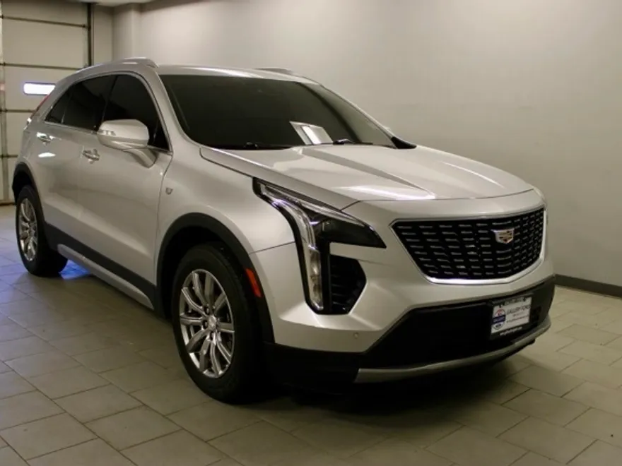 2022 Cadillac XT4 Premium Luxury photo 1