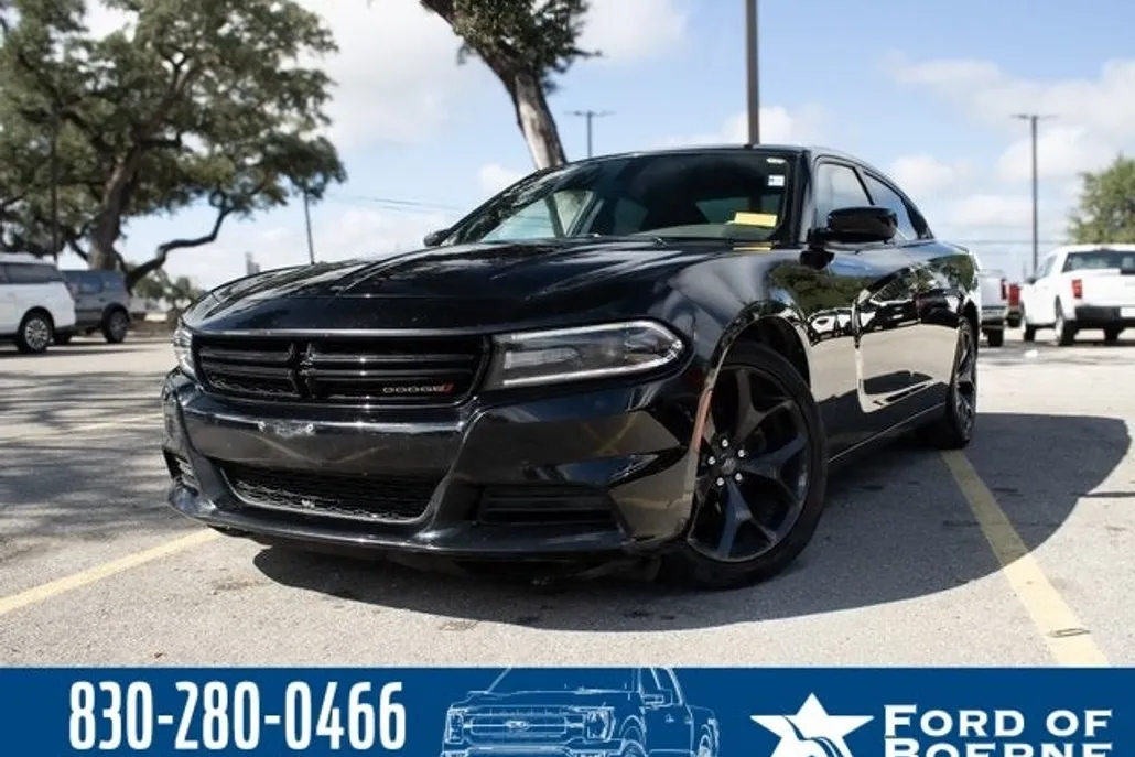 2020 Dodge Charger SXT photo 1